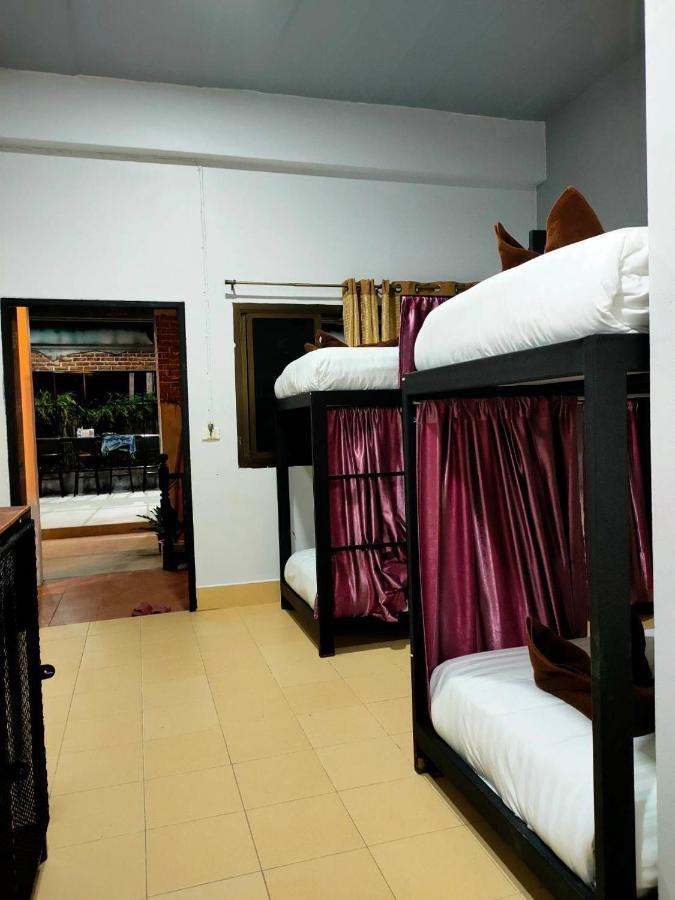 كو تاو Save Hostel الغرفة الصورة
